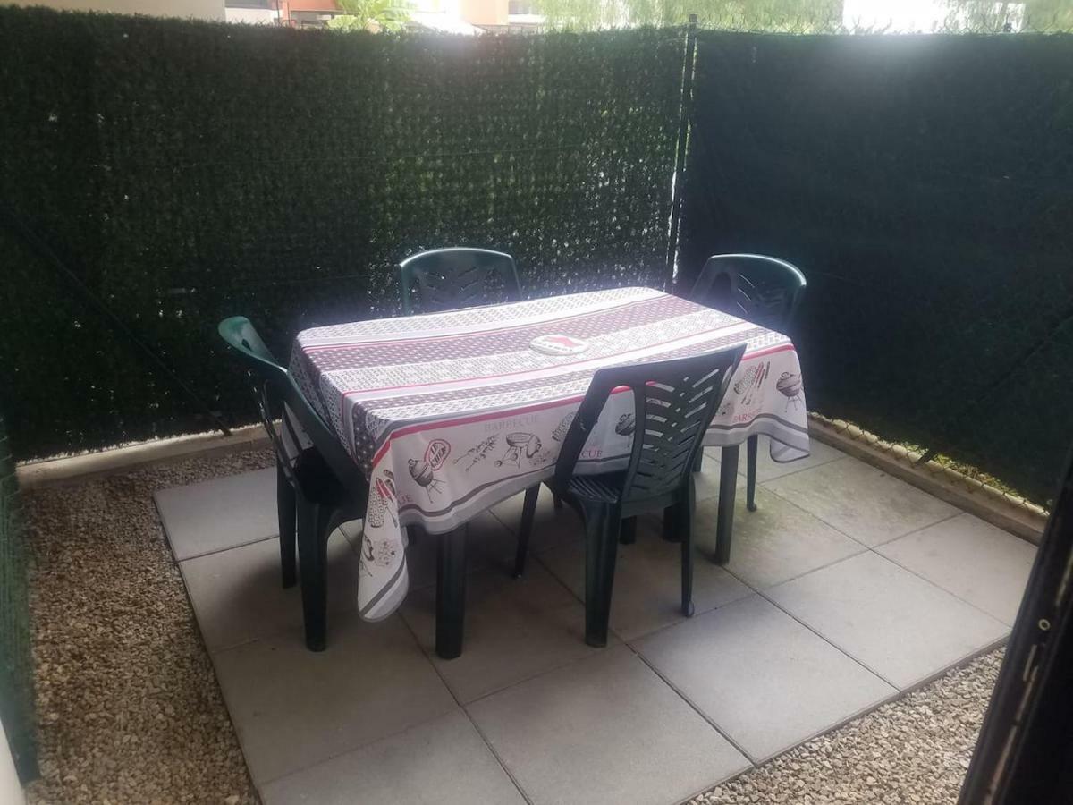 דירות La Roquette-sur-Siagne F1 De 36M2 Avec Terrasse Et Parking Privatif. מראה חיצוני תמונה