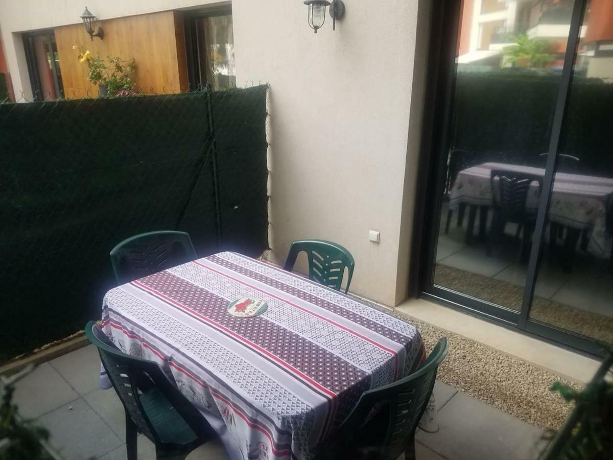 דירות La Roquette-sur-Siagne F1 De 36M2 Avec Terrasse Et Parking Privatif. מראה חיצוני תמונה